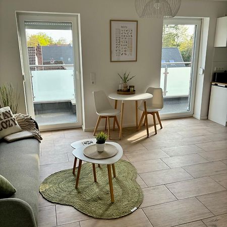 Home & Apart - Apartment Im Herzen Von Kreyenbrueck - Apartment 2 Oldenburg Luaran gambar